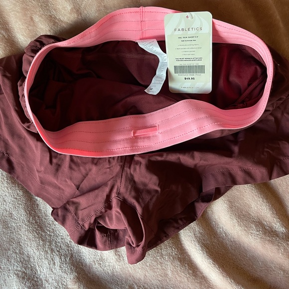 NWT Fabletics Hali Run Short 3.5” M/8 🏃‍♀️ - Picture 3 of 4